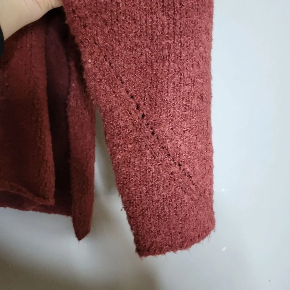 Urban‎ Outfitters V-Neck Sweater Oversized Side Slit Small Burgundy Knit Top